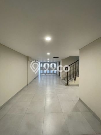 Hunian Mewah LB 300m2 Siap Pakai Desain Elegan di Pondok Indah, Jakarta Selatan Hunian Mewah LB 300m2 Siap Pakai Desain Elegan di Pondok Indah, Jakarta Selatan