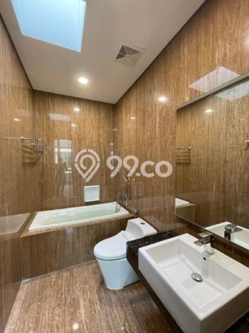 Hunian Mewah LB 300m2 Siap Pakai Desain Elegan di Pondok Indah, Jakarta Selatan Hunian Mewah LB 300m2 Siap Pakai Desain Elegan di Pondok Indah, Jakarta Selatan