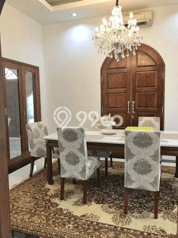 Hot Offer Hunian Mewah Ideal dan Luas di Ciputat, Tangerang Selatan Hot Offer Hunian Mewah Ideal dan Luas di Ciputat, Tangerang Selatan