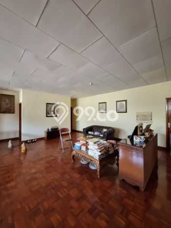 Ready to Use! Premium House LT 520m2 Desain Elegan di Cipete Ready to Use! Premium House LT 520m2 Desain Elegan di Cipete