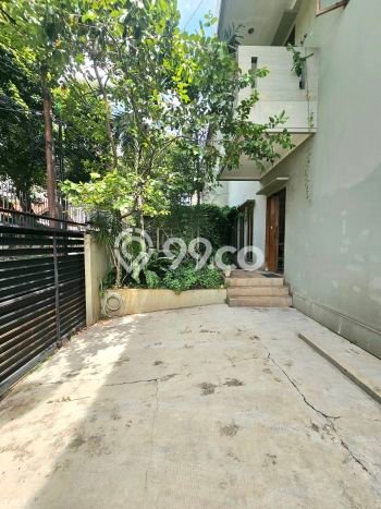 Dijual Rumah Premium dengan Fasilitas Sekitar Lengkap di Cilandak, Jakarta Selatan Dijual Rumah Premium dengan Fasilitas Sekitar Lengkap di Cilandak, Jakarta Selatan