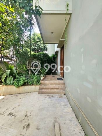Dijual Rumah Premium dengan Fasilitas Sekitar Lengkap di Cilandak, Jakarta Selatan Dijual Rumah Premium dengan Fasilitas Sekitar Lengkap di Cilandak, Jakarta Selatan