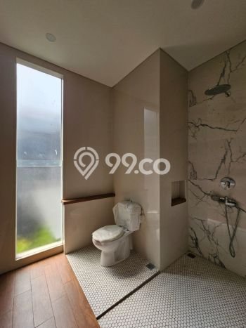 Rumah Elit Modern Tanpa Renovasi di Lebak Bulus Jakarta Selatan Rumah Elit Modern Tanpa Renovasi di Lebak Bulus Jakarta Selatan