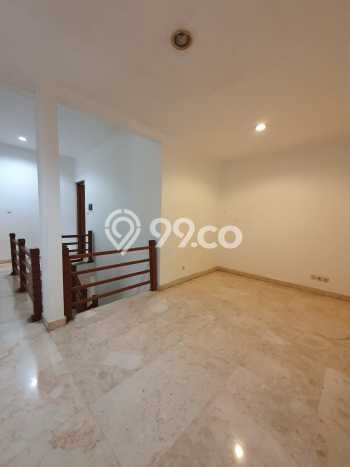 Rumah Luxury Modern Tanpa Renovasi di Lebak Bulus Jakarta Selatan Rumah Luxury Modern Tanpa Renovasi di Lebak Bulus Jakarta Selatan