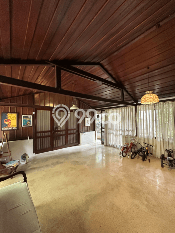 Rumah Luxury Modern Tanpa Renovasi di Fatmawati Jakarta Selatan Rumah Luxury Modern Tanpa Renovasi di Fatmawati Jakarta Selatan
