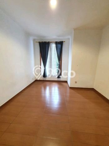 Rumah Luxury Modern Tanpa Renovasi di Lebak Bulus Jakarta Selatan Rumah Luxury Modern Tanpa Renovasi di Lebak Bulus Jakarta Selatan
