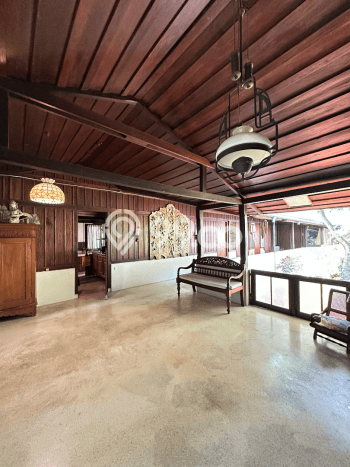 Rumah Luxury Modern Tanpa Renovasi di Fatmawati Jakarta Selatan Rumah Luxury Modern Tanpa Renovasi di Fatmawati Jakarta Selatan