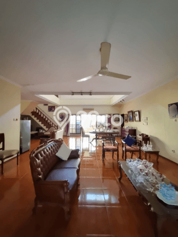 For Sale! Luxury House LT 220m2 Desain Modern di Cipete For Sale! Luxury House LT 220m2 Desain Modern di Cipete