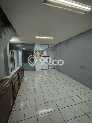Ruko Dijual di Prime Area Jakarta Selatan Luas 288m2 Ruko Dijual di Prime Area Jakarta Selatan Luas 288m2