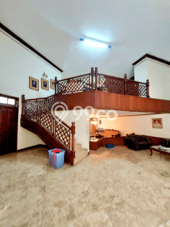 Siap Huni Hunian Elit 4 Kamar di Kebayoran Baru Dekat ke Mana Saja Siap Huni Hunian Elit 4 Kamar di Kebayoran Baru Dekat ke Mana Saja