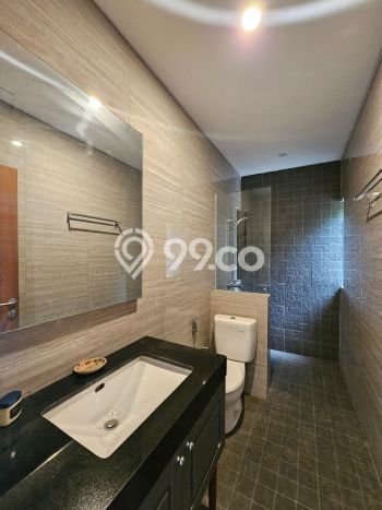 Rumah Elit Modern Tanpa Renovasi di Lebak Bulus Jakarta Selatan Rumah Elit Modern Tanpa Renovasi di Lebak Bulus Jakarta Selatan