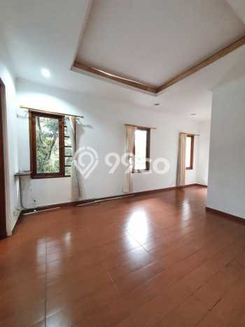 Rumah Luxury Modern Tanpa Renovasi di Lebak Bulus Jakarta Selatan Rumah Luxury Modern Tanpa Renovasi di Lebak Bulus Jakarta Selatan