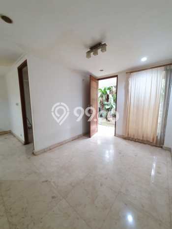 Rumah Luxury Modern Tanpa Renovasi di Lebak Bulus Jakarta Selatan Rumah Luxury Modern Tanpa Renovasi di Lebak Bulus Jakarta Selatan