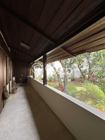 Rumah Luxury Modern Tanpa Renovasi di Fatmawati Jakarta Selatan Rumah Luxury Modern Tanpa Renovasi di Fatmawati Jakarta Selatan