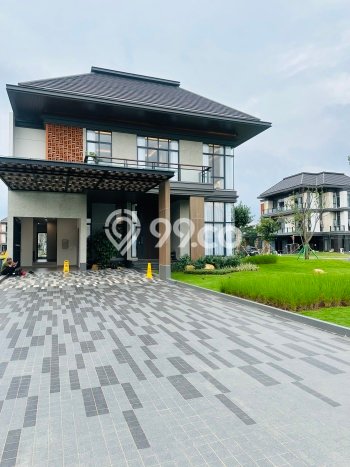 Ready to Use! Luxury House LT 300m2 Desain Elegan di Summarecon Bekasi Ready to Use! Luxury House LT 300m2 Desain Elegan di Summarecon Bekasi