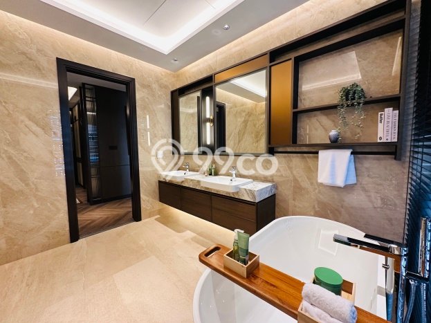 Jual Rumah Luas Megah Dengan View Cantik di Summarecon Bekasi, Bekasi Jual Rumah Luas Megah Dengan View Cantik di Summarecon Bekasi, Bekasi