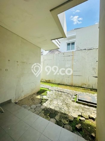Disewakan Rumah Harga Terjangkau di Summarecon Bekasi Bekasi dengan 3 Kamar Tidur Disewakan Rumah Harga Terjangkau di Summarecon Bekasi Bekasi dengan 3 Kamar Tidur