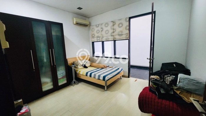 Siap Huni Hunian Elit 5 Kamar di Kelapa Gading Dekat ke Mana Saja Siap Huni Hunian Elit 5 Kamar di Kelapa Gading Dekat ke Mana Saja