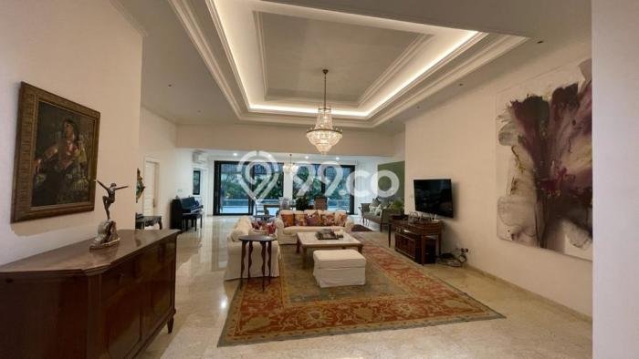Rumah Mewah LB 600m2 Siap Pakai Desain Elegan di Kemang, Jakarta Selatan Rumah Mewah LB 600m2 Siap Pakai Desain Elegan di Kemang, Jakarta Selatan
