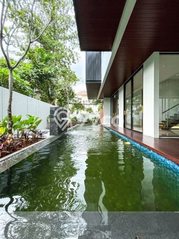 Rumah Luxury Modern Tanpa Renovasi di Kemang Jakarta Selatan Rumah Luxury Modern Tanpa Renovasi di Kemang Jakarta Selatan