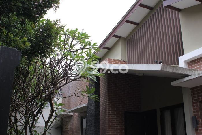 Sewa Rumah Murah di Cipete Jakarta Selatan Punya 3 Kamar Tidur Sewa Rumah Murah di Cipete Jakarta Selatan Punya 3 Kamar Tidur