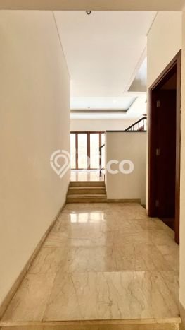 Rumah Elit LB 400m2 Siap Huni Desain Elegan di Kemang, Jakarta Selatan Rumah Elit LB 400m2 Siap Huni Desain Elegan di Kemang, Jakarta Selatan