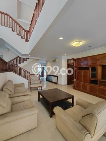 Dijual Rumah Mewah Megah Dengan View Eksklusif di Pondok Indah, Jakarta Selatan Dijual Rumah Mewah Megah Dengan View Eksklusif di Pondok Indah, Jakarta Selatan