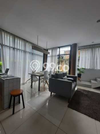 Rumah Modern Minimalis 3 Kamar Siap Huni di Pasar Rebo Rumah Modern Minimalis 3 Kamar Siap Huni di Pasar Rebo