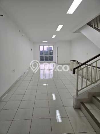 Ruko Area Bisnis Kawasan Summarecon Serpong, Luas 203m², Disewakan, Ready Pakai Ruko Area Bisnis Kawasan Summarecon Serpong, Luas 203m², Disewakan, Ready Pakai