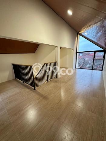 Jual Rumah Luas Megah Dengan View Eksklusif di Alam Sutera, Tangerang Jual Rumah Luas Megah Dengan View Eksklusif di Alam Sutera, Tangerang