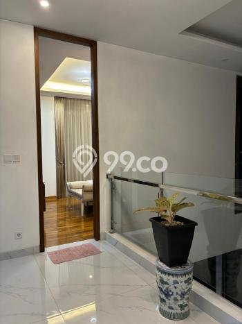 Dijual Rumah Mewah Megah Dengan View Eksklusif di Gading Serpong, Tangerang Dijual Rumah Mewah Megah Dengan View Eksklusif di Gading Serpong, Tangerang