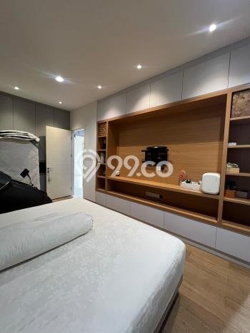Rumah Elit Modern Tanpa Renovasi di Green Lake City Jakarta Barat Rumah Elit Modern Tanpa Renovasi di Green Lake City Jakarta Barat