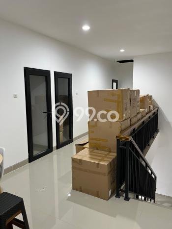PELUANG EMAS! Ruko di Metland Puri, Luas 180m², Pusat Bisnis PELUANG EMAS! Ruko di Metland Puri, Luas 180m², Pusat Bisnis