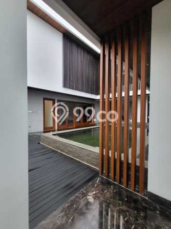 Jual Rumah Mewah Elegan Dengan View Eksklusif di Pondok Indah, Jakarta Selatan Jual Rumah Mewah Elegan Dengan View Eksklusif di Pondok Indah, Jakarta Selatan