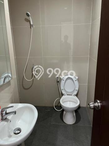 PELUANG EMAS! Ruko di Metland Puri, Luas 180m², Pusat Bisnis PELUANG EMAS! Ruko di Metland Puri, Luas 180m², Pusat Bisnis