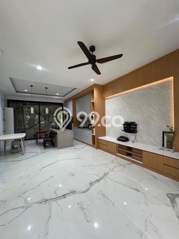 Rumah Elit Modern Tanpa Renovasi di Green Lake City Jakarta Barat Rumah Elit Modern Tanpa Renovasi di Green Lake City Jakarta Barat