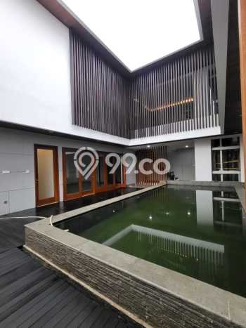 Jual Rumah Mewah Elegan Dengan View Eksklusif di Pondok Indah, Jakarta Selatan Jual Rumah Mewah Elegan Dengan View Eksklusif di Pondok Indah, Jakarta Selatan