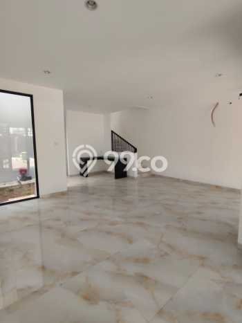 Rumah Elit LB 132m2 Siap Huni Desain Elegan di Villa Meruya, Jakarta Barat Rumah Elit LB 132m2 Siap Huni Desain Elegan di Villa Meruya, Jakarta Barat