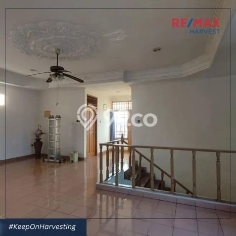 Dijual Hunian Rumah Terawat 4 Kamar di Meruya, Jakarta Barat Dijual Hunian Rumah Terawat 4 Kamar di Meruya, Jakarta Barat