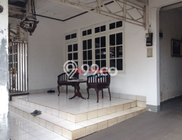 Rumah Elit Modern Tanpa Renovasi di Pesanggrahan Jakarta Barat Rumah Elit Modern Tanpa Renovasi di Pesanggrahan Jakarta Barat