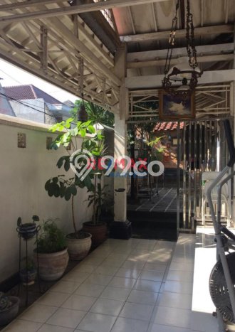 Rumah Elit Modern Tanpa Renovasi di Pesanggrahan Jakarta Barat Rumah Elit Modern Tanpa Renovasi di Pesanggrahan Jakarta Barat