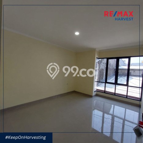 Dijual Rumah Eksklusif 3 KT di Tanjung Duren, Jakarta Barat Dijual Rumah Eksklusif 3 KT di Tanjung Duren, Jakarta Barat