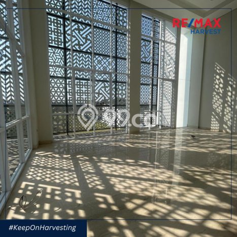 Ready to Use! Luxury House LT 260m2 Desain Elegan di Pantai Indah Kapuk Ready to Use! Luxury House LT 260m2 Desain Elegan di Pantai Indah Kapuk