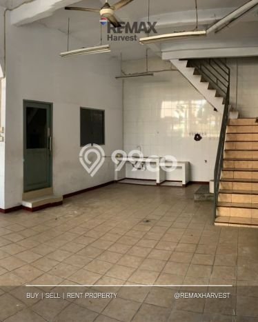 Rumah Luas Asri 4 KT Siap Pakai di Jelambar Jakarta Barat Rumah Luas Asri 4 KT Siap Pakai di Jelambar Jakarta Barat
