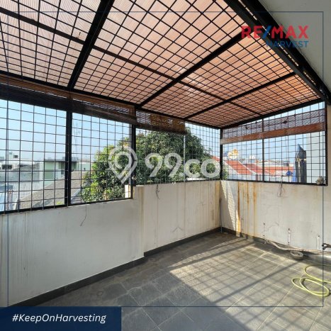 For Sale Hunian Rumah Terawat 3 Kamar di Tanjung Duren, Jakarta Barat For Sale Hunian Rumah Terawat 3 Kamar di Tanjung Duren, Jakarta Barat