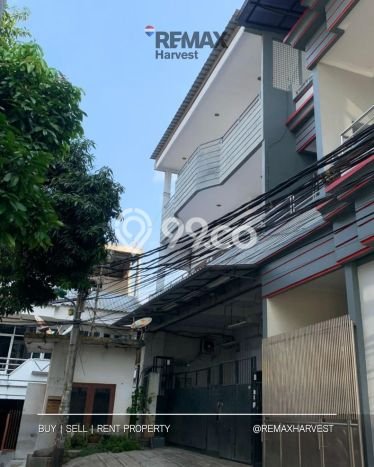 Rumah Luas Asri 4 KT Siap Pakai di Jelambar Jakarta Barat Rumah Luas Asri 4 KT Siap Pakai di Jelambar Jakarta Barat