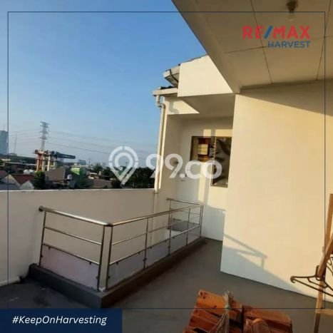 Dijual Hunian Rumah Terawat 4 Kamar di Meruya, Jakarta Barat Dijual Hunian Rumah Terawat 4 Kamar di Meruya, Jakarta Barat