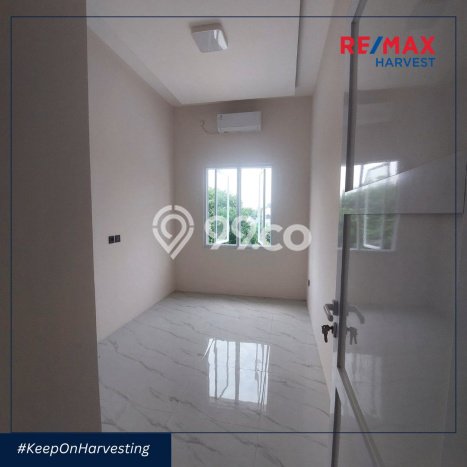 Rumah Luas Asri 4 KT Siap Pakai di Meruya Jakarta Barat Rumah Luas Asri 4 KT Siap Pakai di Meruya Jakarta Barat