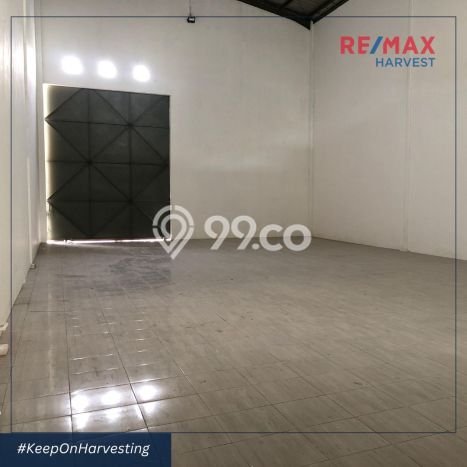 Gudang Kawasan Daan Mogot, Luas 300m², Disewakan, Kawasan Komersial, Ready Pakai Gudang Kawasan Daan Mogot, Luas 300m², Disewakan, Kawasan Komersial, Ready Pakai