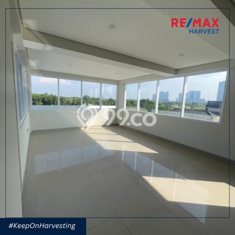 Ready to Use! Luxury House LT 260m2 Desain Elegan di Pantai Indah Kapuk Ready to Use! Luxury House LT 260m2 Desain Elegan di Pantai Indah Kapuk